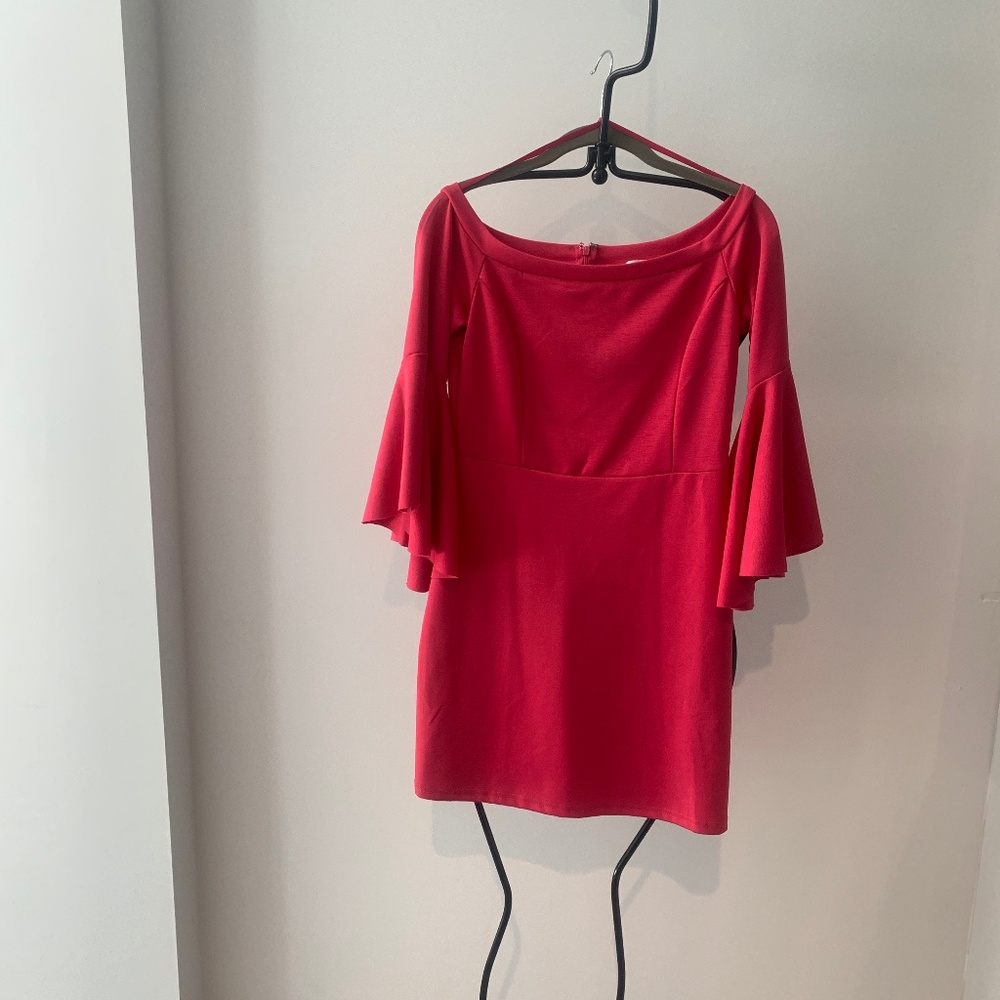 Luxe Apotheticique Dress NEW Size Med Fuchsia